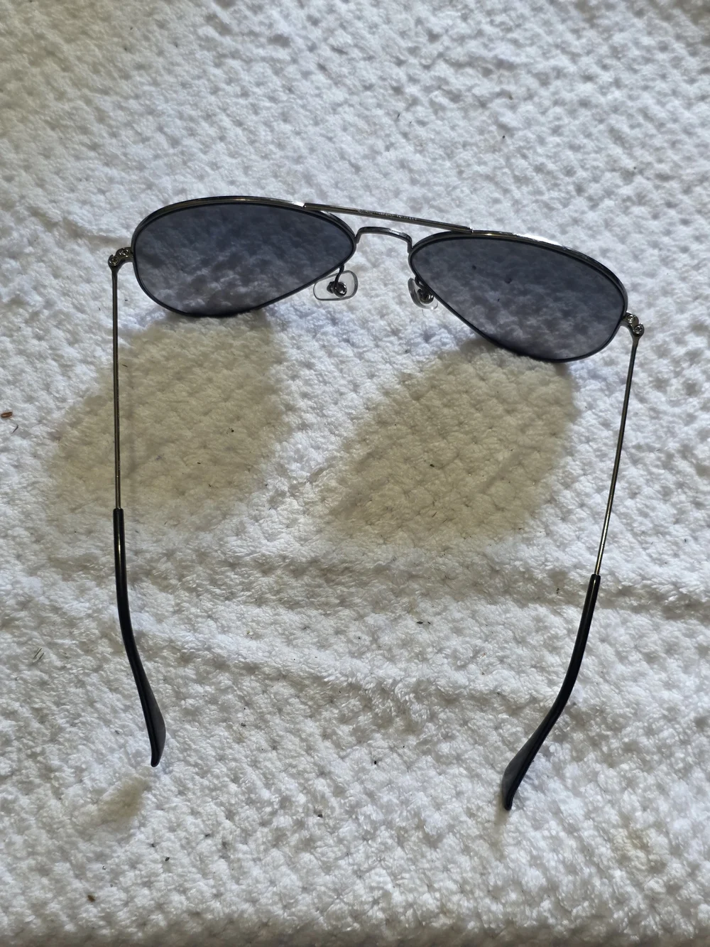 Ray-Ban Aviator Sunglasses - Silver Frame with Dark Gray/Black Lenses